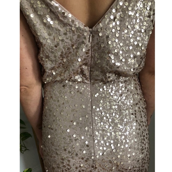 Sequin rose gold gown - Picture 4 of 7